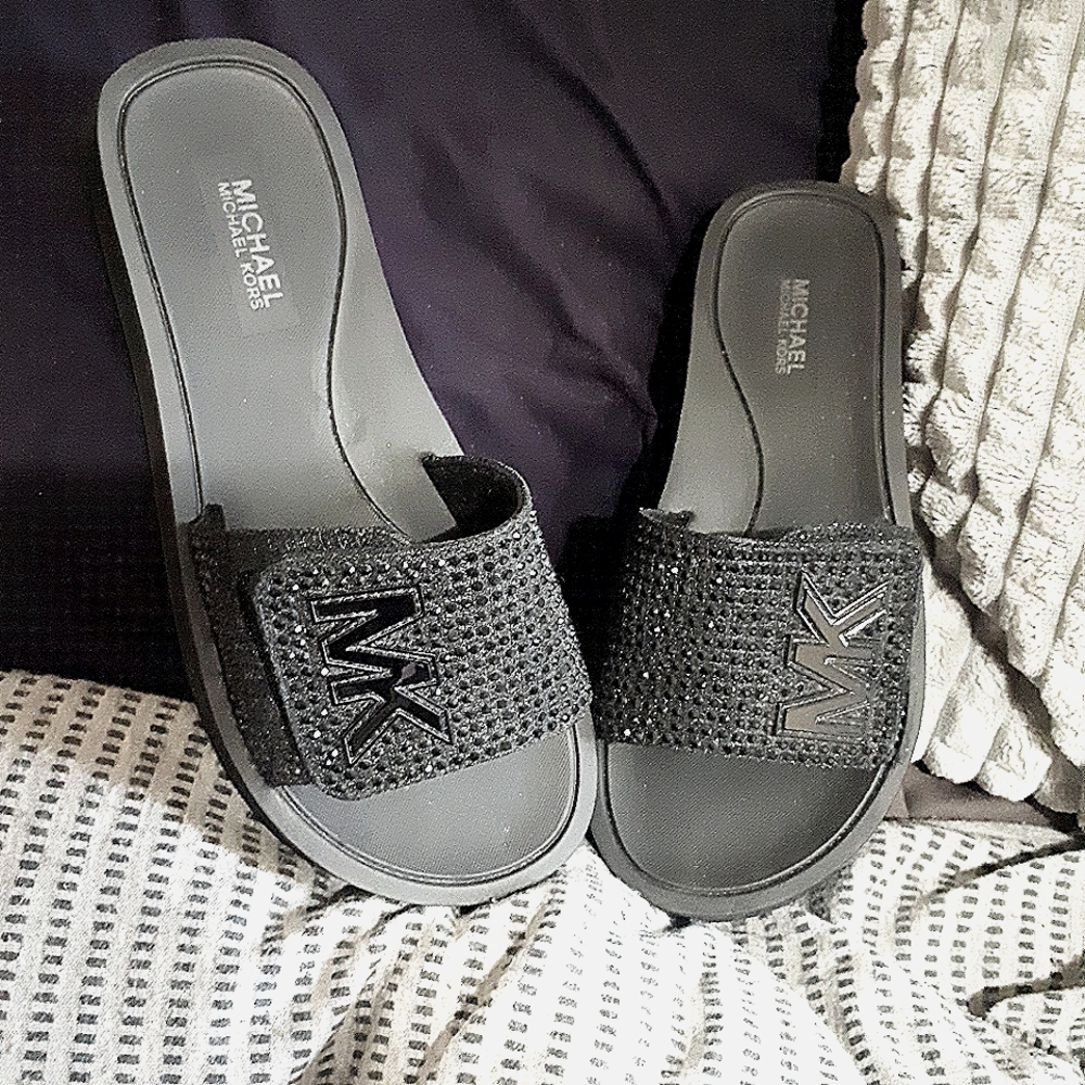 Michael By Michael Kors Size 6 Ladies Slides